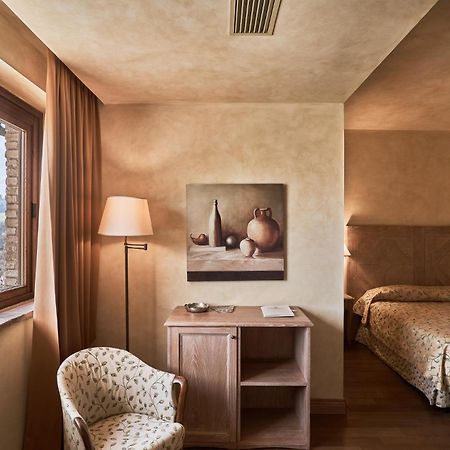 Borgo Lanciano Hotell Castelraimondo Eksteriør bilde