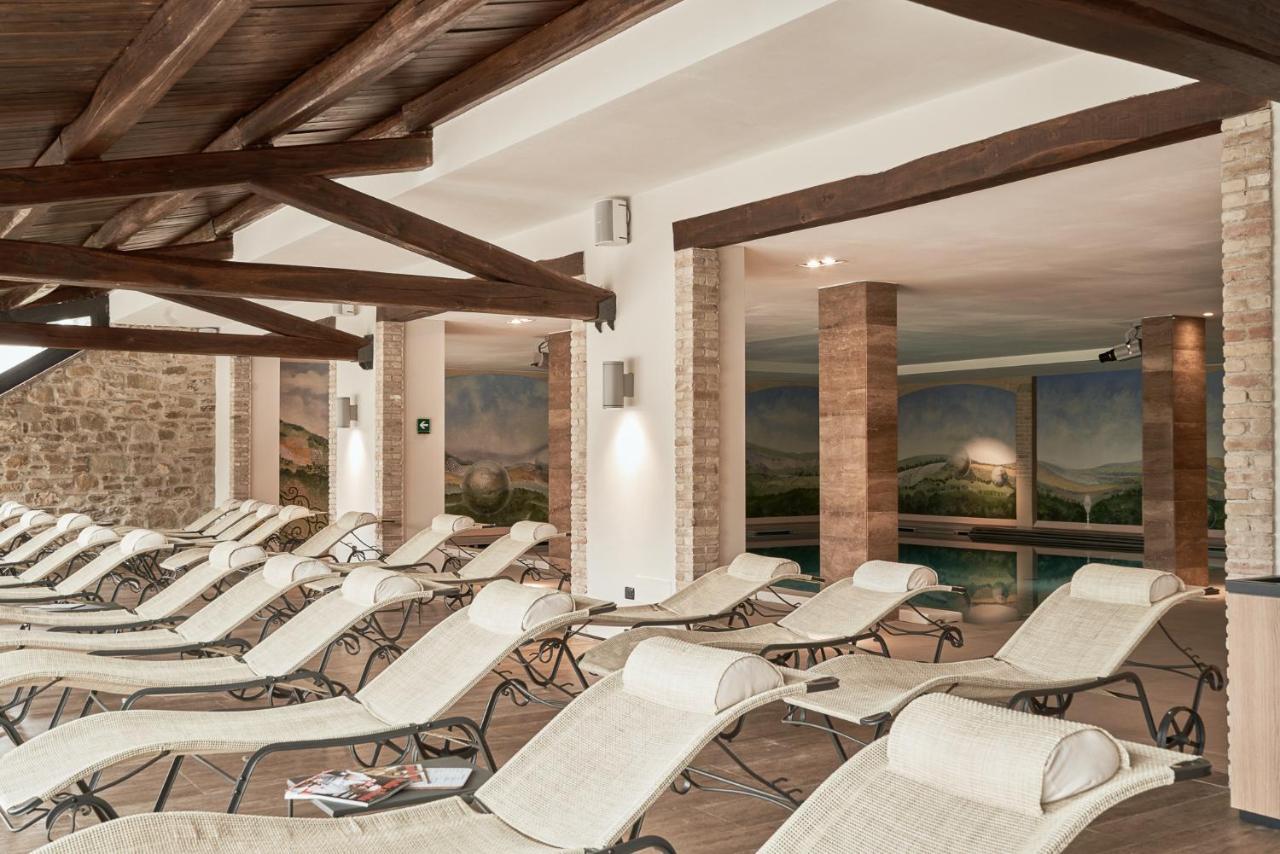 Borgo Lanciano Hotell Castelraimondo Eksteriør bilde