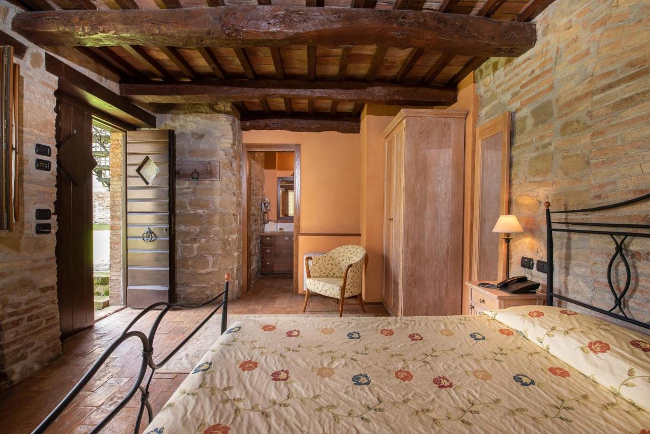Borgo Lanciano Hotell Castelraimondo Eksteriør bilde
