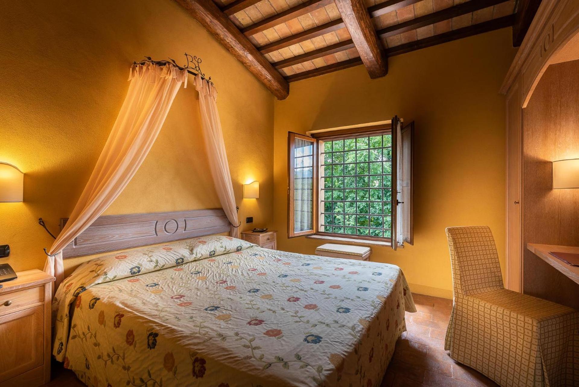 Borgo Lanciano Hotell Castelraimondo Eksteriør bilde