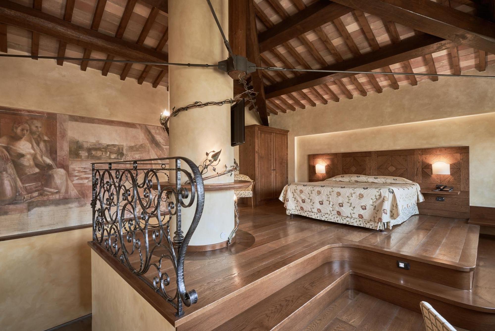 Borgo Lanciano Hotell Castelraimondo Eksteriør bilde