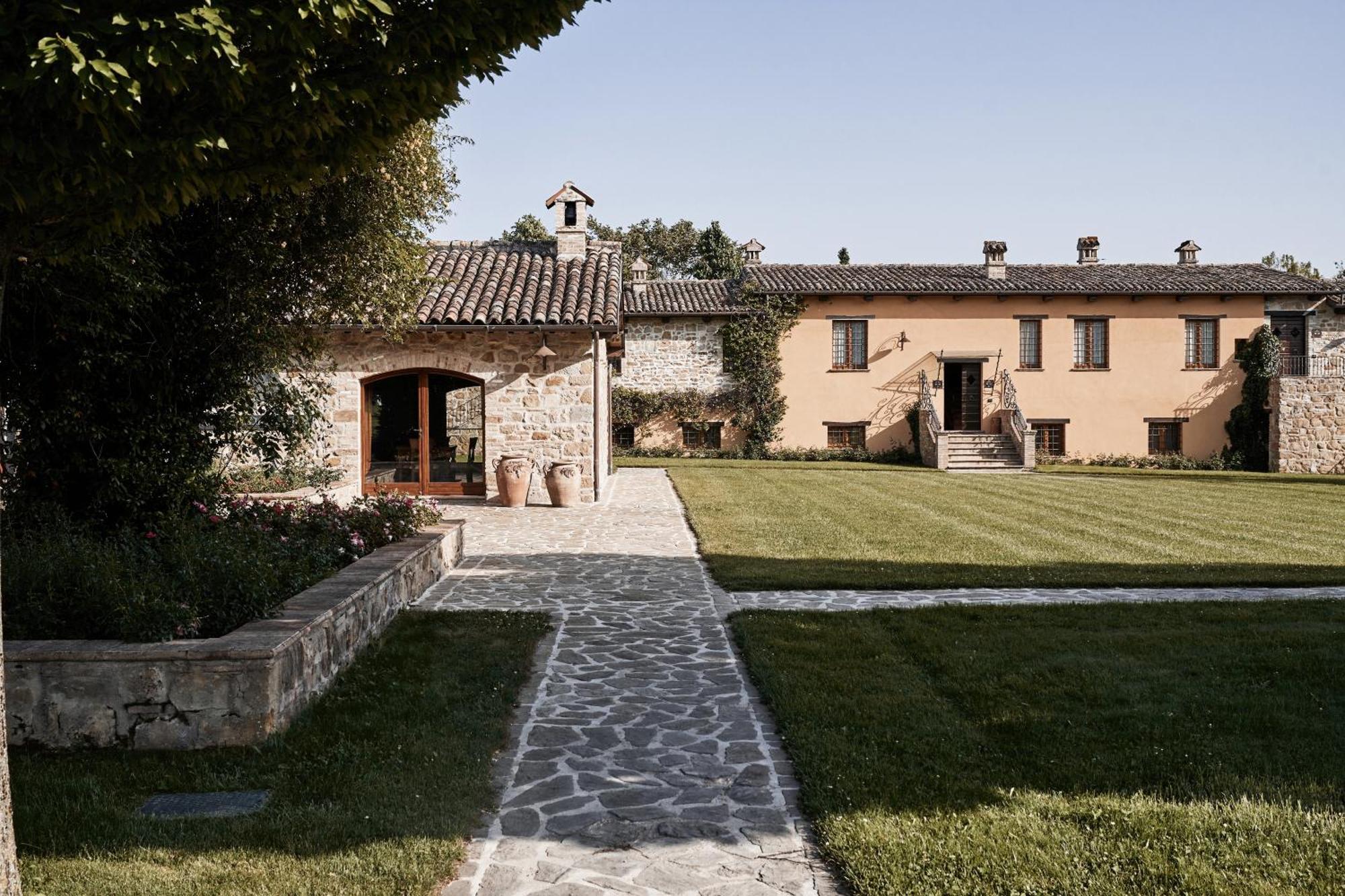 Borgo Lanciano Hotell Castelraimondo Eksteriør bilde