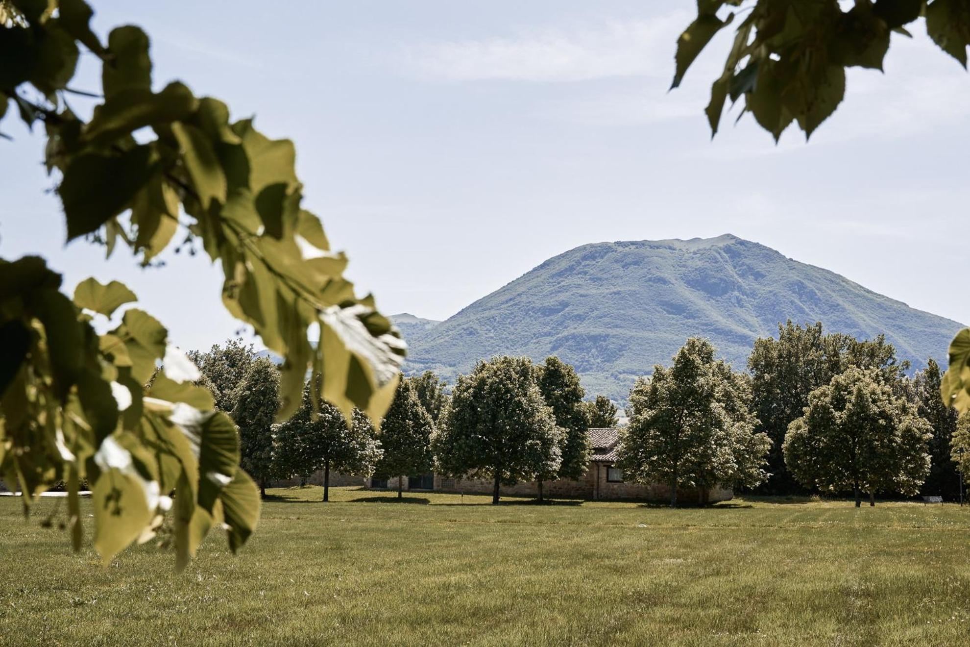 Borgo Lanciano Hotell Castelraimondo Eksteriør bilde