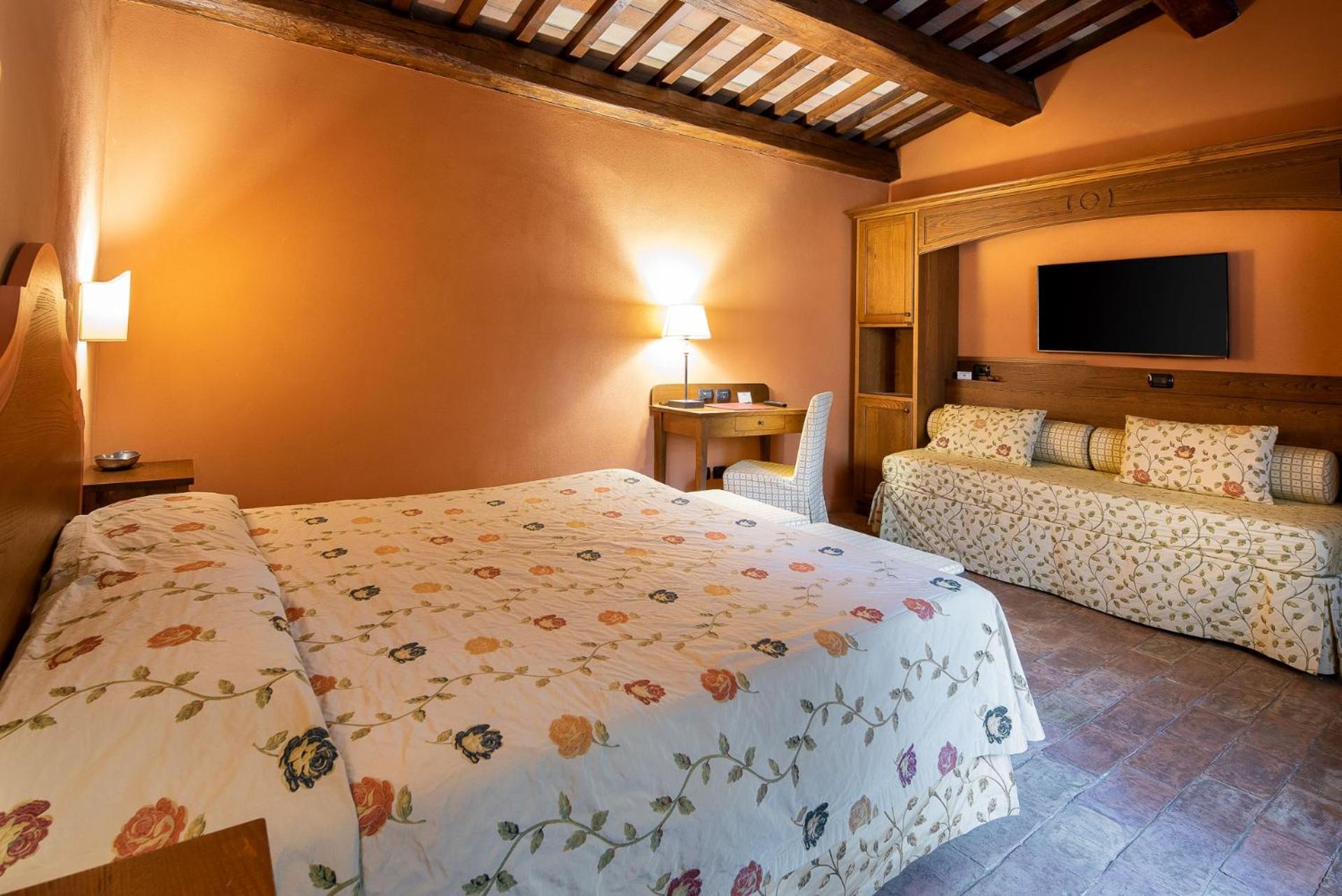 Borgo Lanciano Hotell Castelraimondo Eksteriør bilde